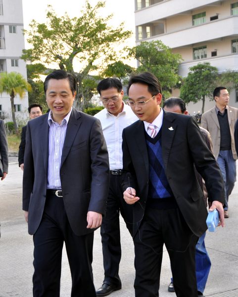 1532937189338540.jpg 2.jpg